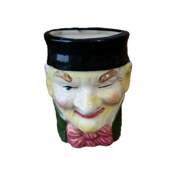 Vintage Charlie Toby Head Vase Porcelain Wall Pocket Winking Old Man Green Tie - Picture 1 of 11